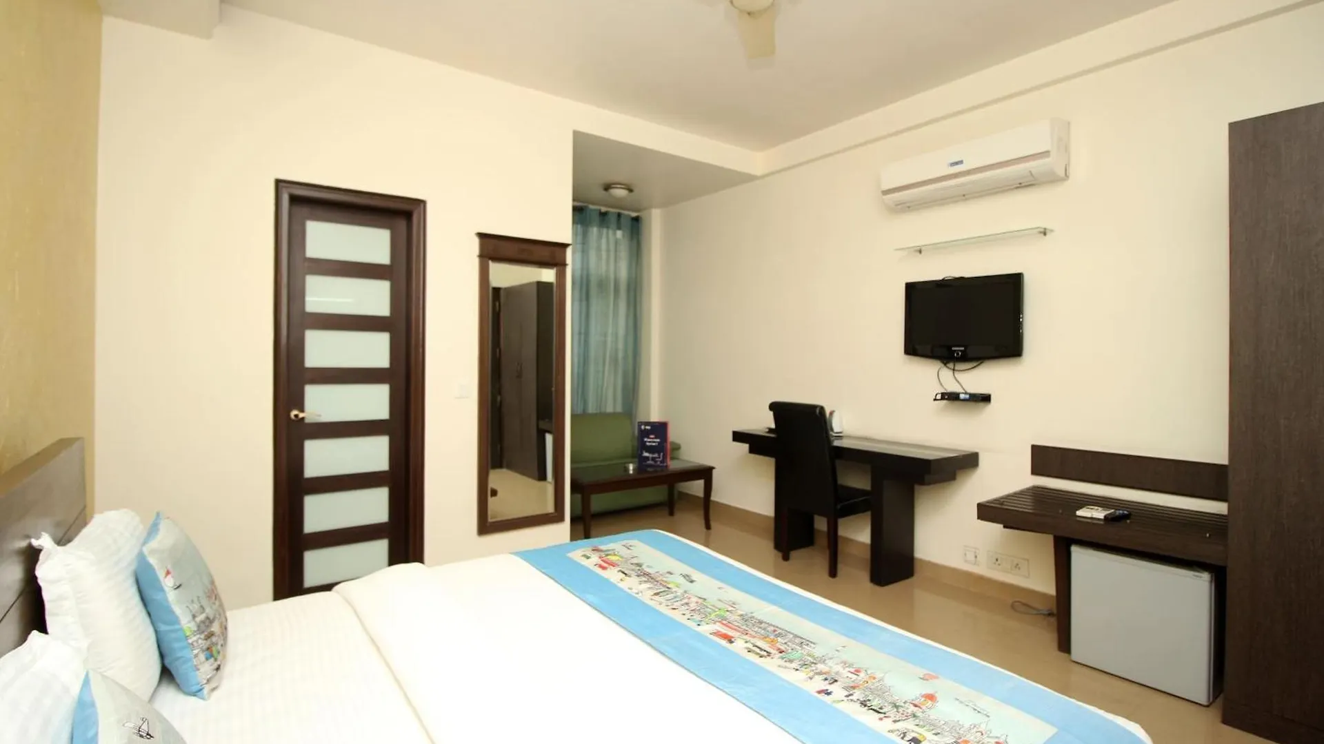 Super Collection O Sakshi Hotel Gurgaon 3*,
