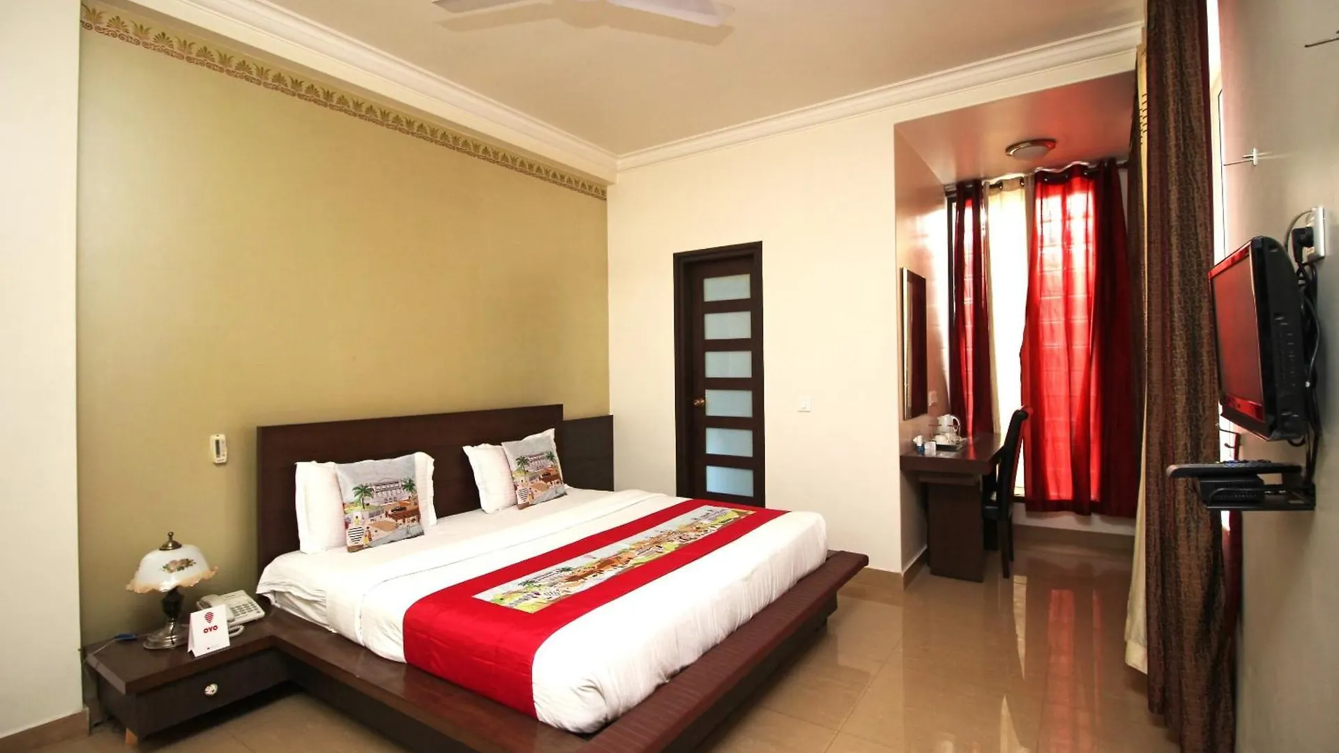 Super Collection O Sakshi Hotel Gurgaon
