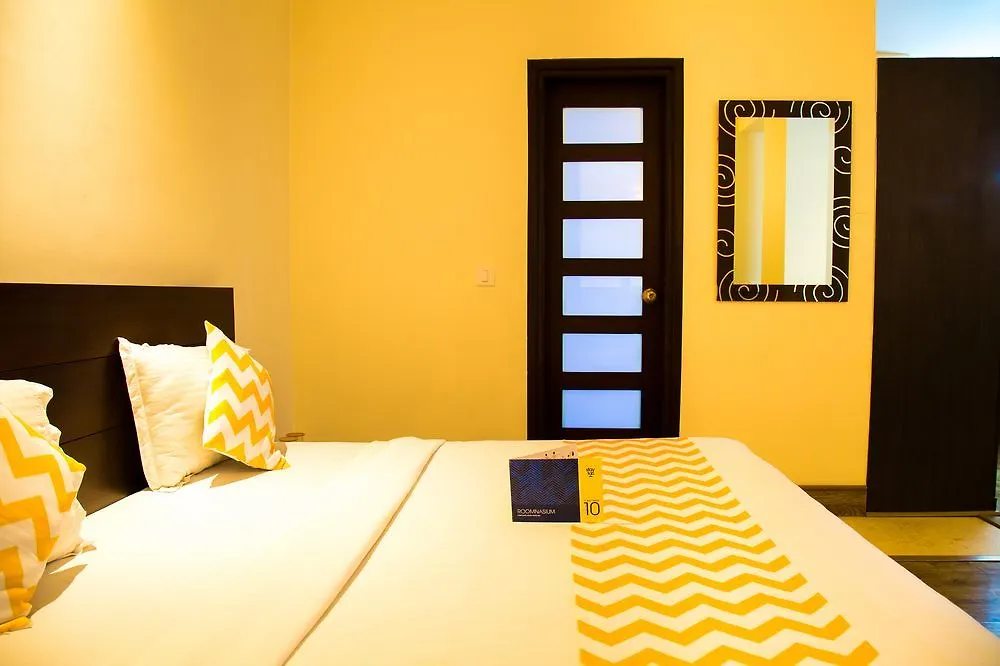 Super Collection O Sakshi Hotel Gurgaon