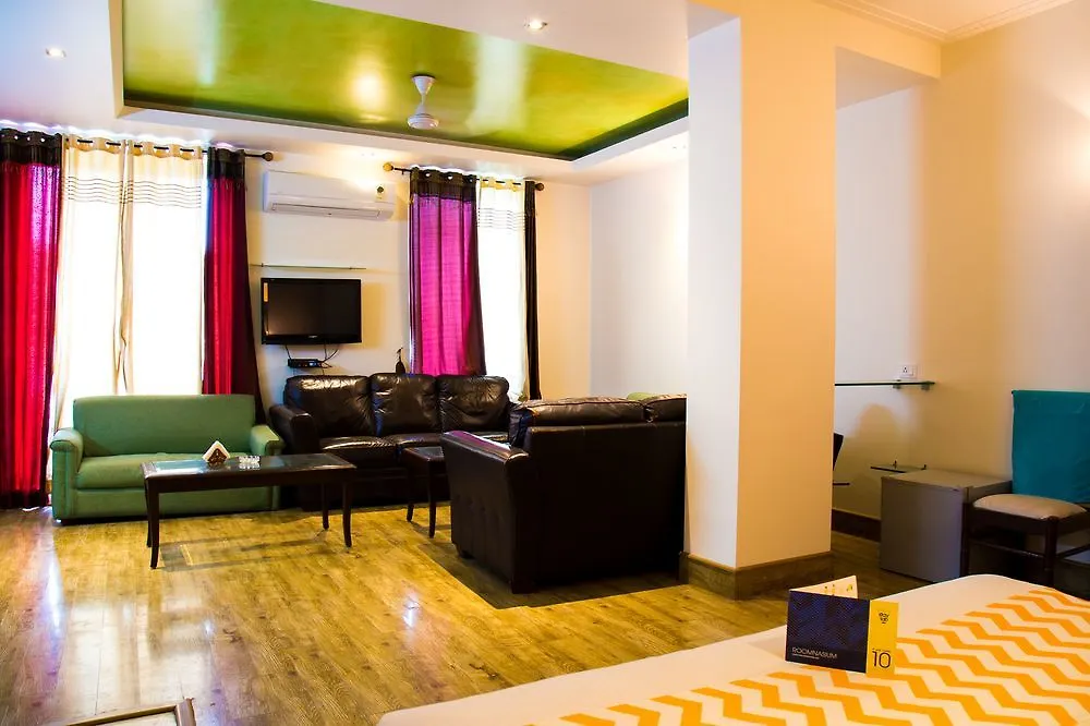 Super Collection O Sakshi Hotel Gurgaon